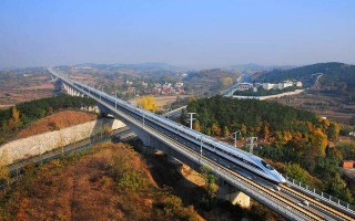 京津高铁 运营成本，高铁运营成本高吗